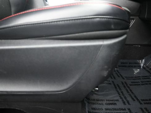 Used 2025 Ford Escape ST-Line FWD image 12
