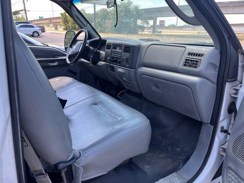 Used 2003 Ford F350 XL image 4