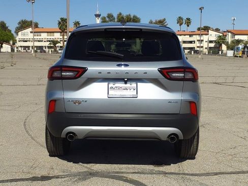 Used 2023 Ford Escape Active image 6