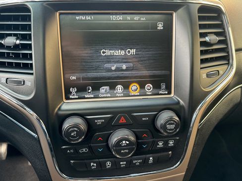 Used 2017 Jeep Grand Cherokee Limited image 13