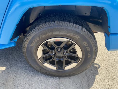 Used 2017 Jeep Wrangler Unlimited Sport w/ Quick Order Package 24S AWD/4WD image 14