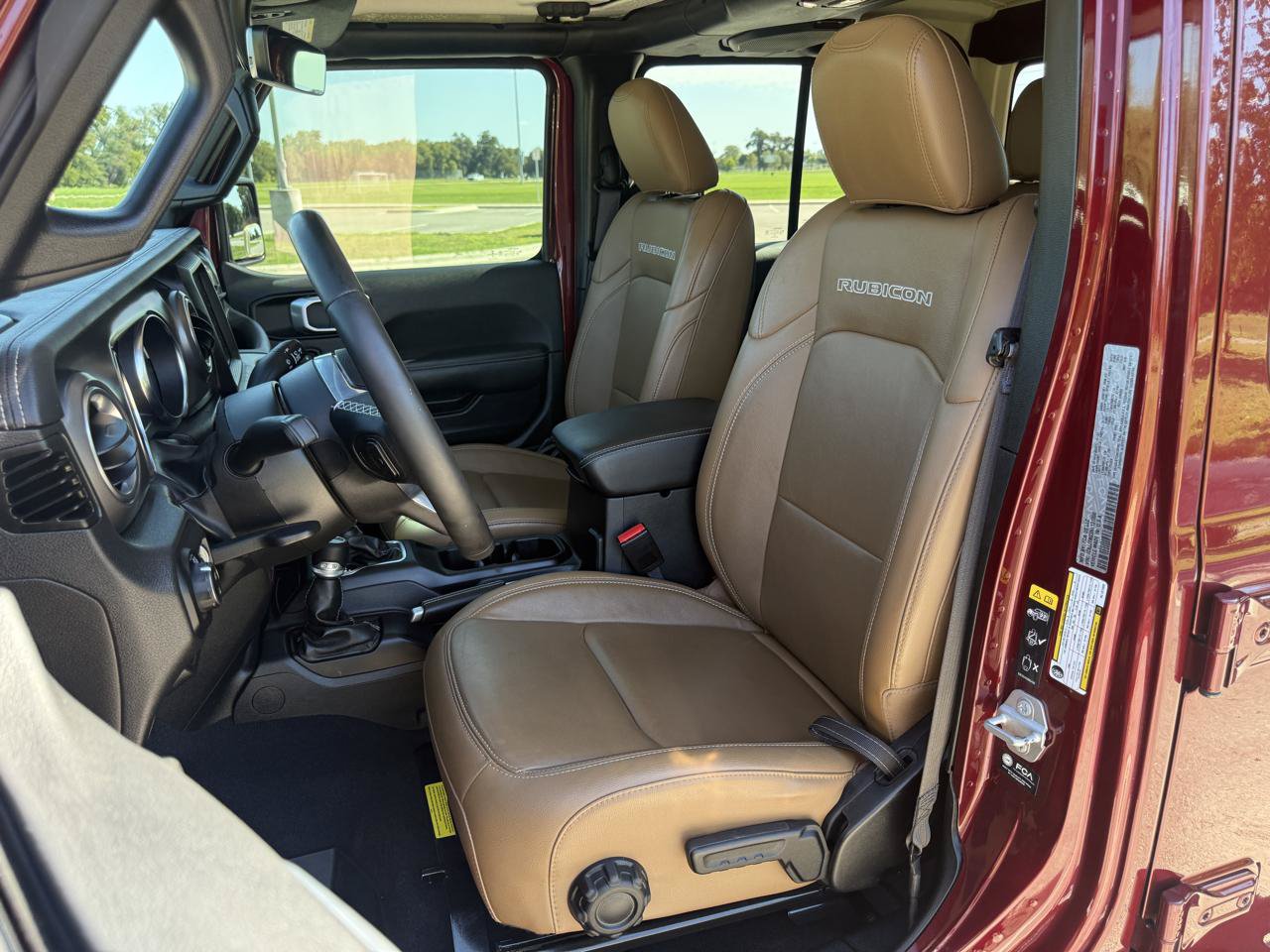 Used 2022 Jeep Gladiator Rubicon w/ Cold Weather Group AWD/4WD image 14