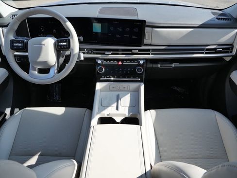 Used 2025 Hyundai Santa Fe SEL image 31