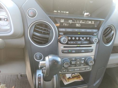 Used 2015 Honda Pilot Touring image 10