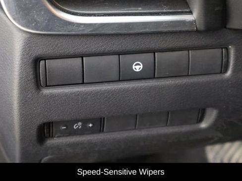 Used 2021 Nissan Rogue SV FWD image 22