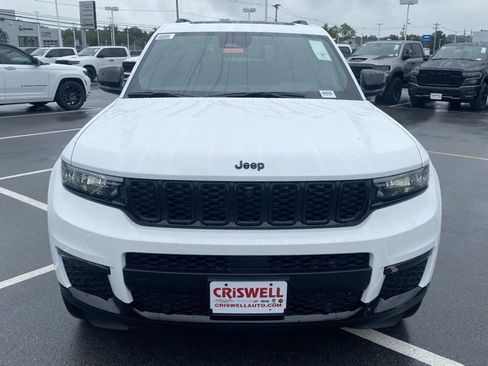 New 2025 Jeep Grand Cherokee L Limited w/ Luxury Tech Group II image 10