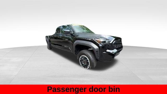 Used 2025 Toyota Tacoma TRD Off-Road AWD/4WD image 76