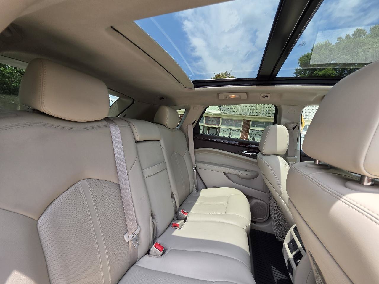 Used 2011 Cadillac SRX Luxury FWD image 39