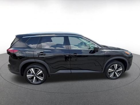 Used 2026 Nissan Rogue SL FWD image 16