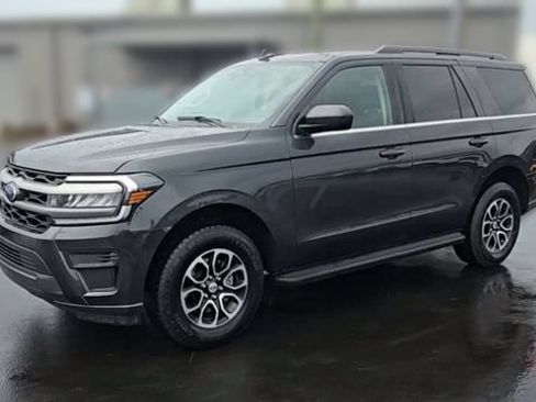 Certified 2024 Ford Expedition XLT AWD/4WD image 5
