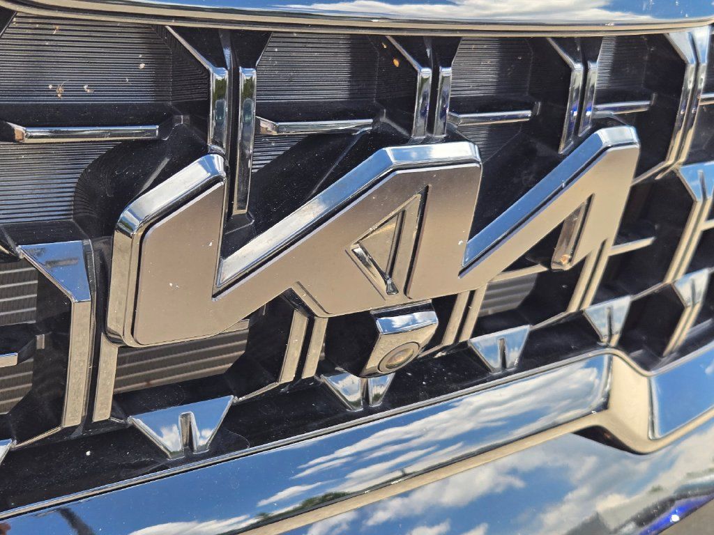Certified 2025 Kia Telluride SX Prestige X-Pro AWD/4WD image 5