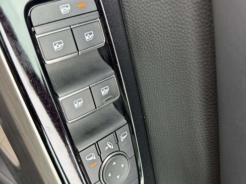 Used 2023 Nissan Pathfinder Platinum w/ Cargo Package AWD/4WD image 35