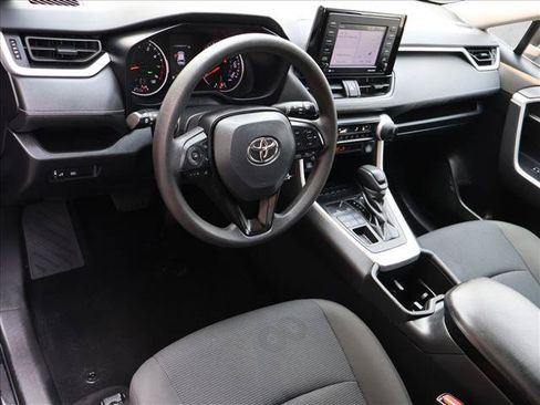 Used 2022 Toyota RAV4 LE AWD/4WD image 11