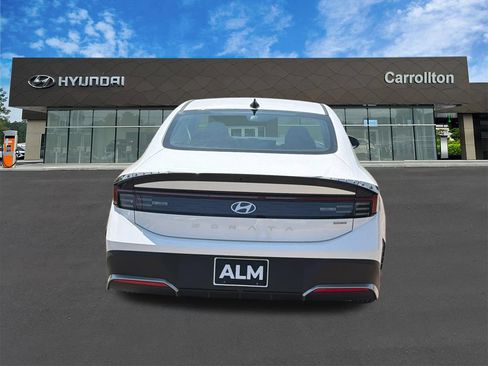 New 2026 Hyundai Sonata Blue FWD image 7