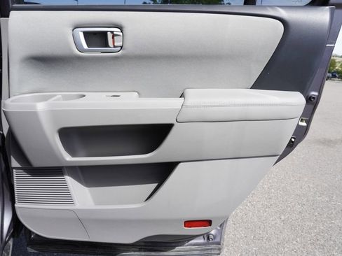 Used 2015 Honda Pilot SE image 25