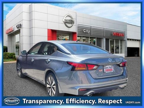 Used 2020 Nissan Altima 2.5 SV AWD/4WD image 8