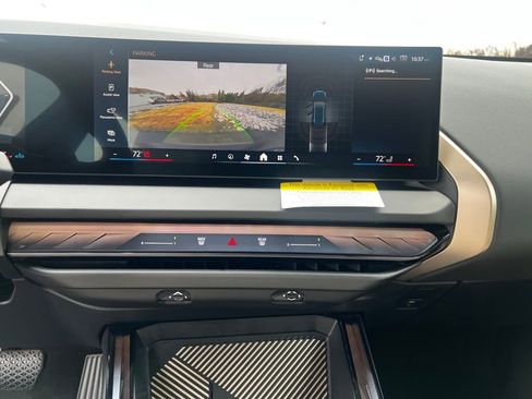 Certified 2025 BMW X3 xDrive30i w/ Convenience Package image 14