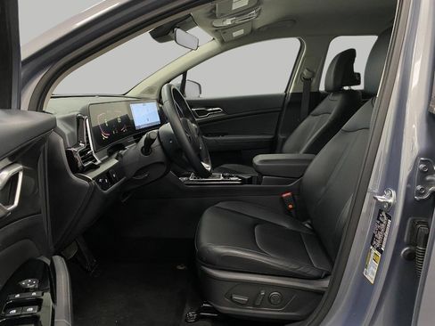 Used 2025 Kia Sportage EX image 30