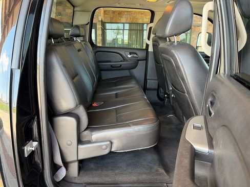 Used 2011 GMC Sierra 2500 SLT w/ SLT Convenience Package AWD/4WD image 18