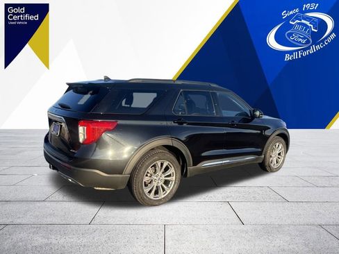 Used 2023 Ford Explorer XLT w/ Equipment Group 202A image 3