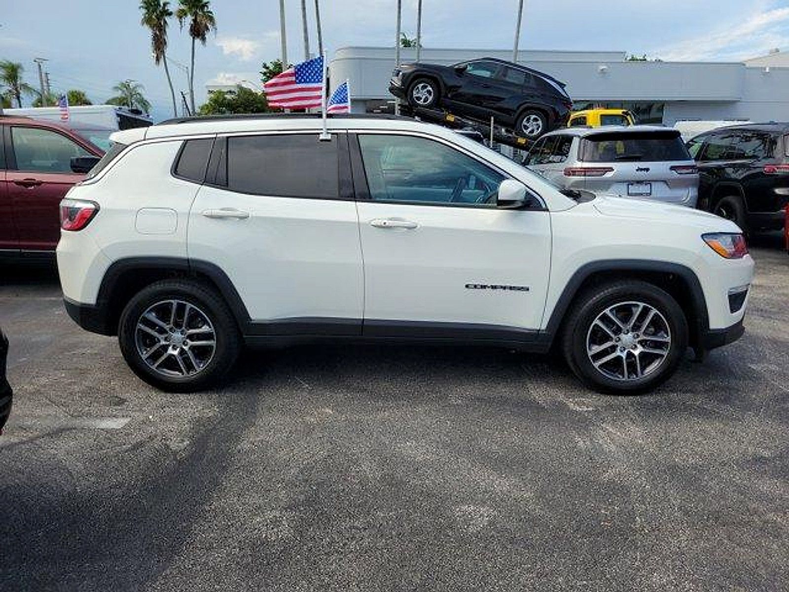 Certified 2019 Jeep Compass Latitude w/ Popular Equipment Group FWD image 8