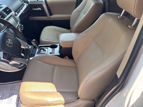 Used 2017 Toyota 4Runner Limited AWD/4WD image 18