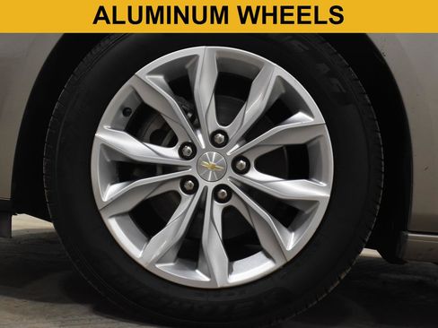 Used 2023 Chevrolet Malibu LT w/ Driver Confidence Package FWD image 5
