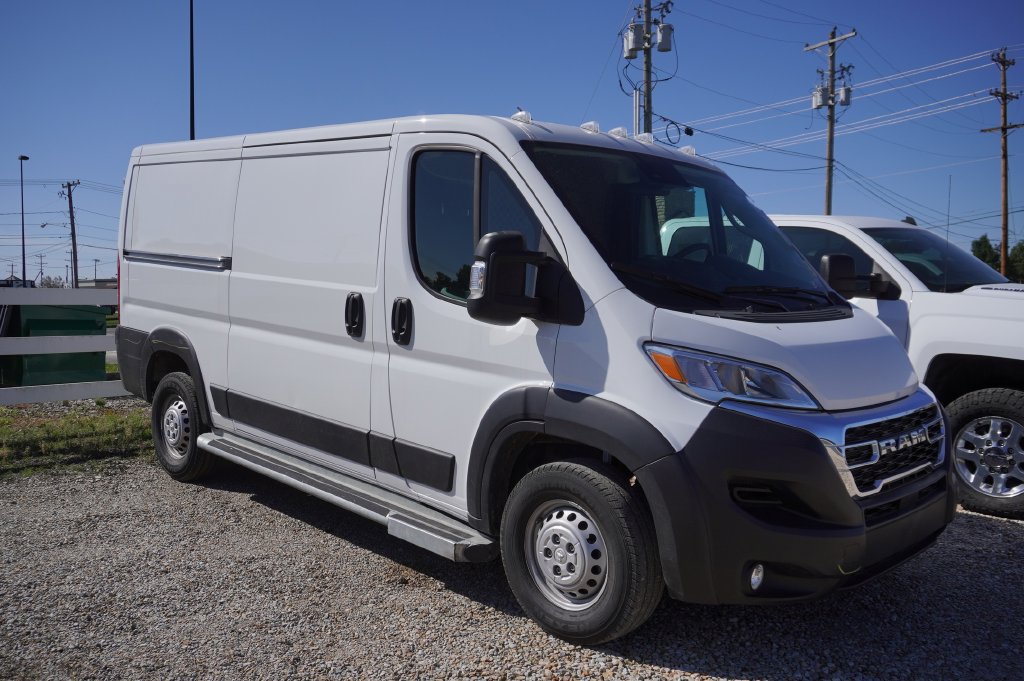 Used 2025 RAM ProMaster 2500 w/ U-Haul Equipment Group FWD image 11