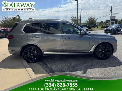 Used 2026 BMW X7 xDrive40i AWD/4WD image 5