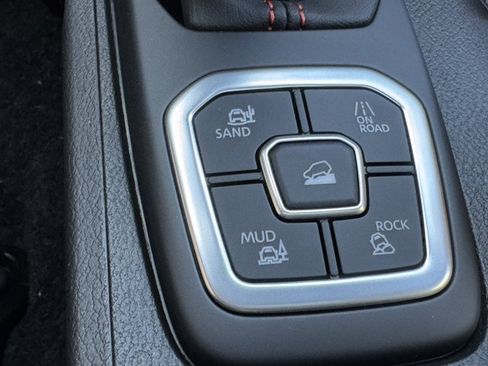 New 2026 Nissan Frontier PRO-4X w/ Pro Premium Package AWD/4WD image 12