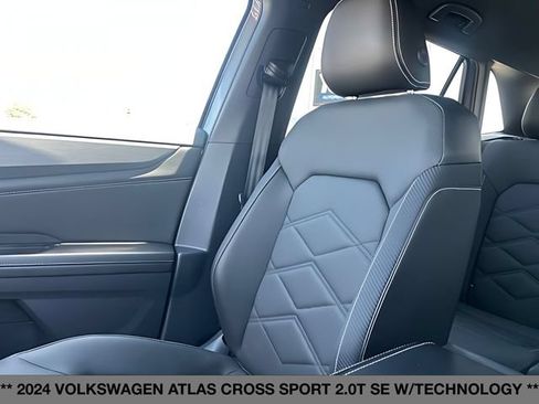 Used 2024 Volkswagen Atlas Cross Sport SE AWD/4WD image 38
