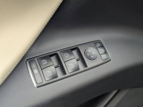 Used 2020 Tesla Model X Performance image 24