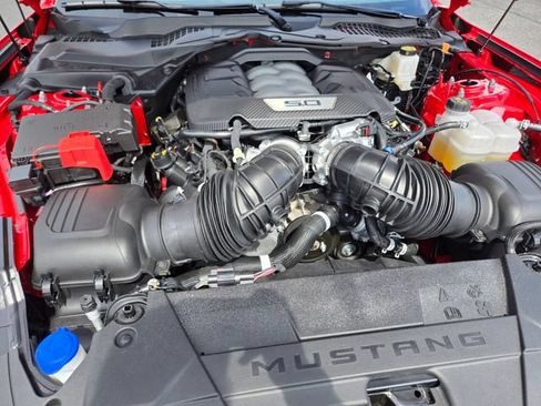Used 2025 Ford Mustang GT Premium RWD image 26