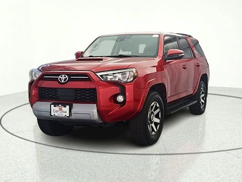 Used 2020 Toyota 4Runner TRD Off-Road Premium AWD/4WD image 2