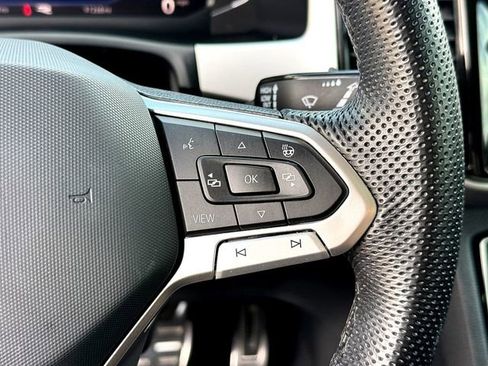 Used 2023 Volkswagen Atlas SEL R-Line image 12