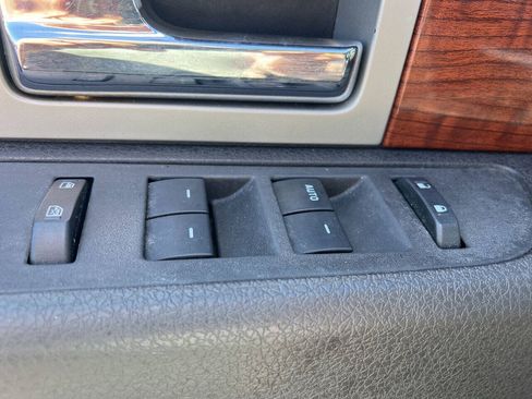 Used 2010 Ford F150 Lariat AWD/4WD image 9