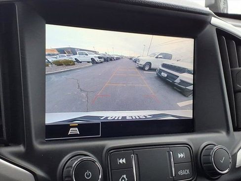 Used 2023 GMC Terrain SLT image 13