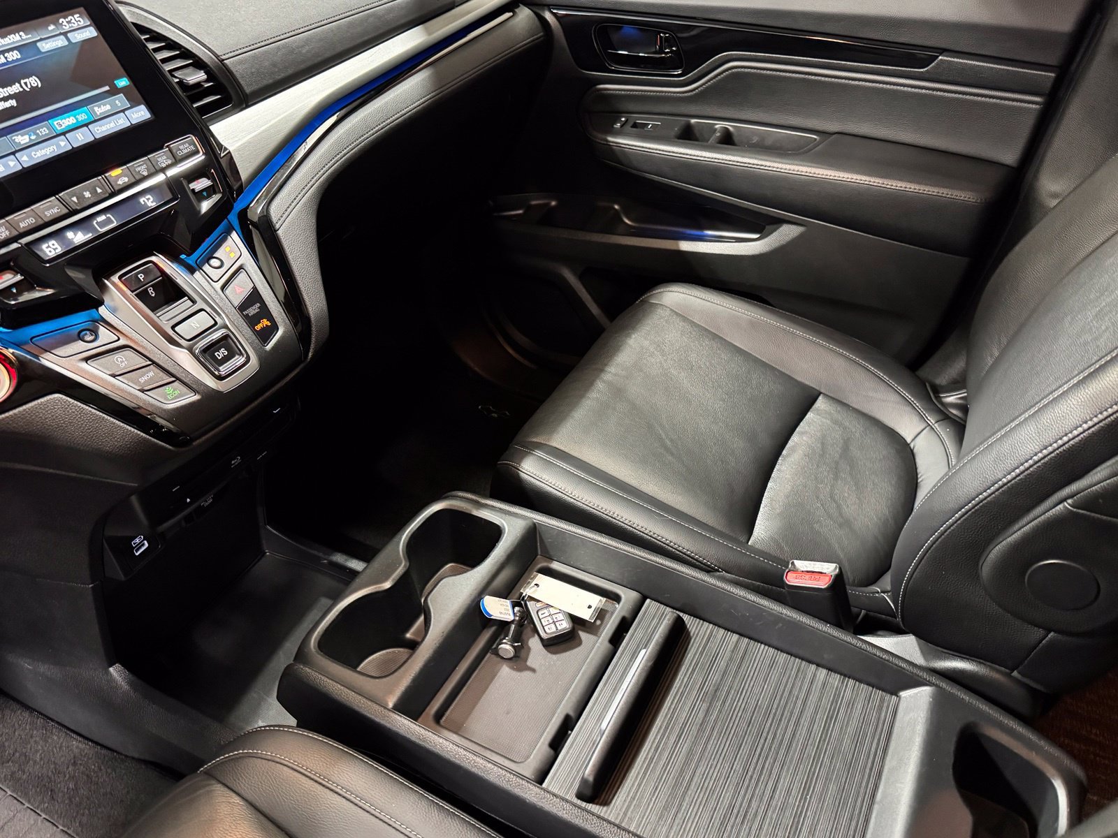 Used 2023 Honda Odyssey Touring image 17