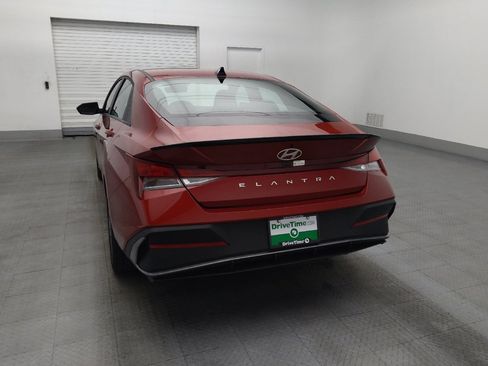 Used 2025 Hyundai Elantra Sport FWD image 6
