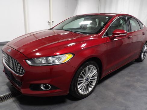 Used 2015 Ford Fusion Titanium image 4