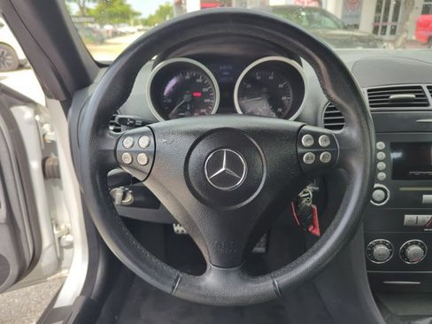 Used 2005 Mercedes-Benz SLK 350 image 16