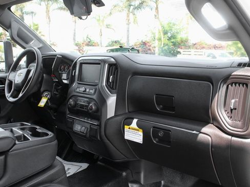 Used 2022 Chevrolet Silverado 3500 W/T image 32