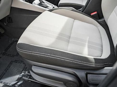 Used 2021 Hyundai Venue SEL w/ Premium Package image 31