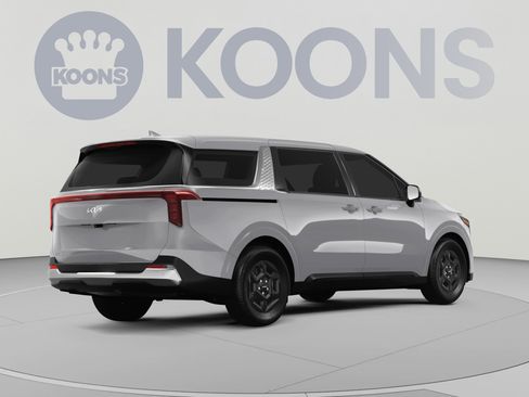New 2027 Kia Carnival FWD image 4