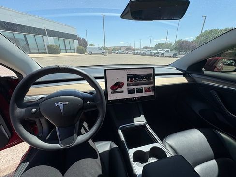 Used 2022 Tesla Model 3 RWD image 11