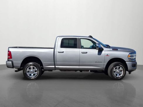 Used 2024 RAM 2500 Laramie AWD/4WD image 7