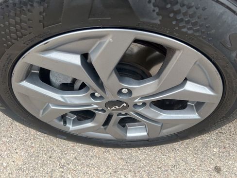 Certified 2024 Kia Seltos S image 46