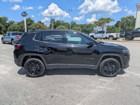 New 2026 Jeep Compass Latitude AWD/4WD image 2