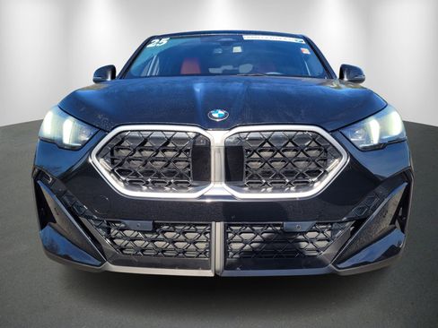 Certified 2025 BMW X2 xDrive28i image 2