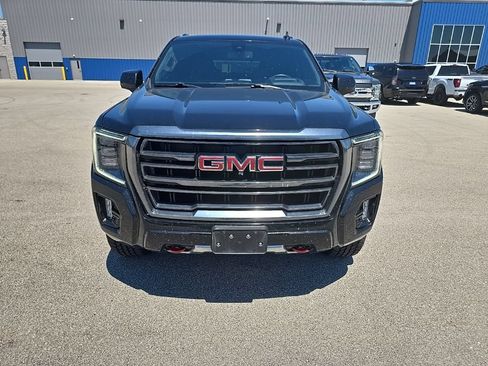 Used 2021 GMC Yukon AT4 w/ Rear Media and Nav Package AWD/4WD image 2